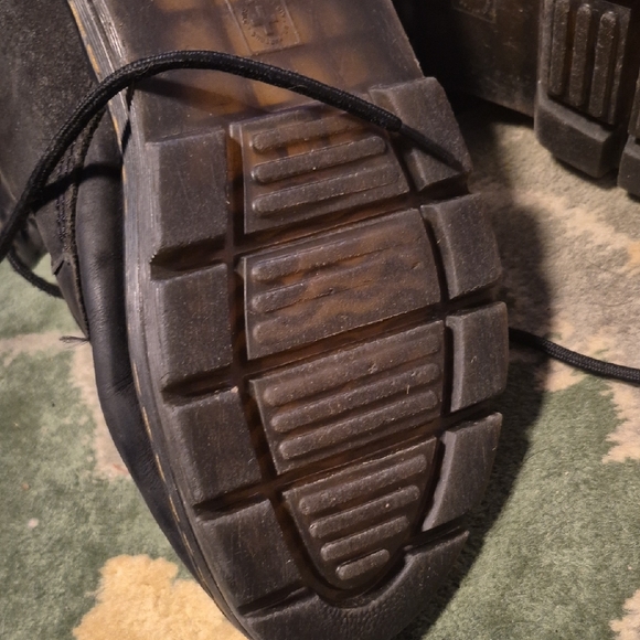 Dr. Martens Black Leather Men's Boots - Picture 9 of 16